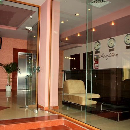 Hotel Elegant Karnobat Luaran gambar
